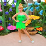 【香港ディズニー】素敵なお庭でグリーティング！フェアリーテール・フォレストでティンカーベルにあえる！